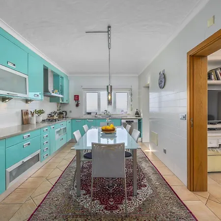 Oceanview Villa With Heated Pool Вилла *